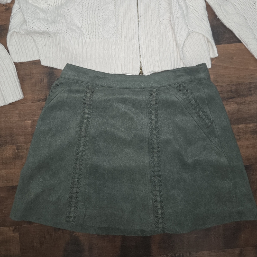 Gianni Bini Faux Suede Whipstitch Olive Green  [Small] Mini Fall Autumn Skirt